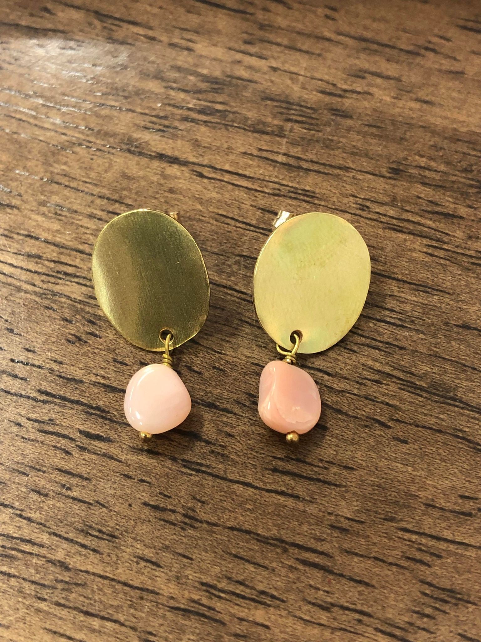 Oval Peru Opal Studs